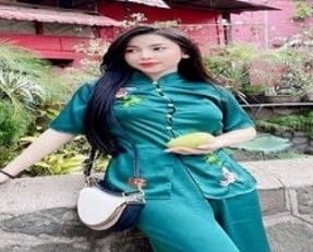 น้องสาวสามคนและเด็กชายที่มีทักษะ