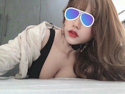 รับเด็กผู้หญิงตัวใหญ่ที่แอบเข้ามาขโมยสิ่งต่างๆ