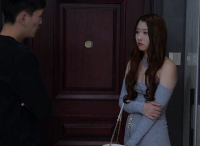 พ่อ -in -law และลูกสาว -ในกฎหมายอย่างลับ ๆ ล่อ ๆ ในช่วงวันหยุดฤดูร้อน