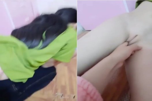 สาวสวยคร่ำครวญโดยหีของเธอ