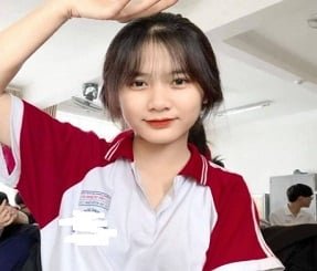 ผู้หญิงที่ถูกบังคับสองคนถูกบังคับ
